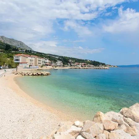 Apartamento Awesome In Suhi Potok, Jesenice (Split-Dalmatia)