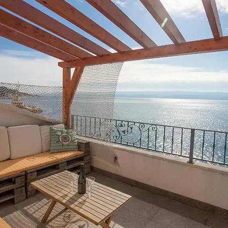Apartamento Awesome In Suhi Potok,